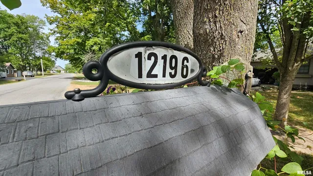 $376,900 | 12196 Laguna Drive, Marion, IL 62959