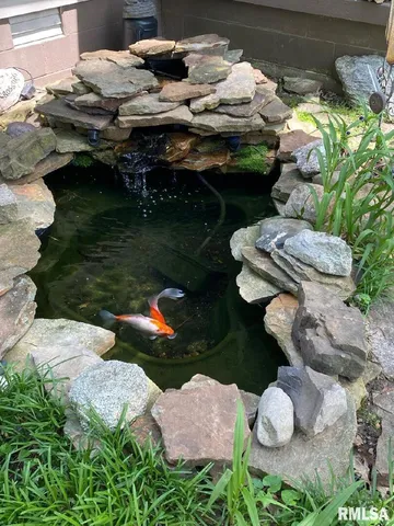 $376,900 | 12196 Laguna Drive, Marion, IL 62959