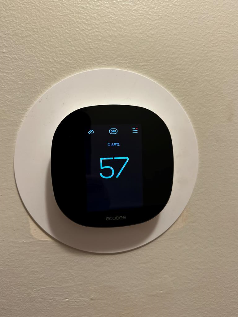 1966 Highway 142 Covington, GA 30014 - Photo 5 of 96 a close up of a sink and a mirror