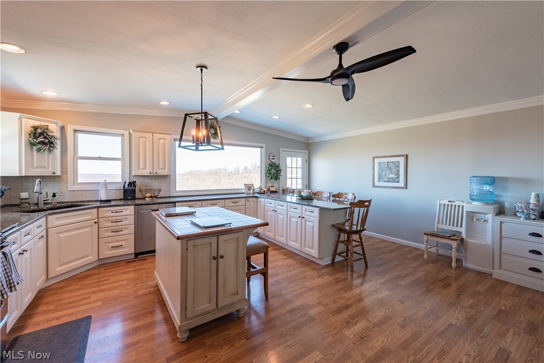 54087 High Ridge Road Bellaire, OH 43906 - Photo 7 of 32 Gallery Image 7