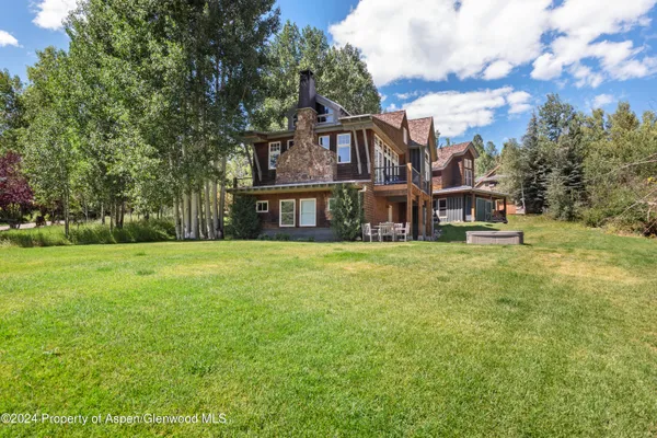 a view of an outdoor space with mountain view