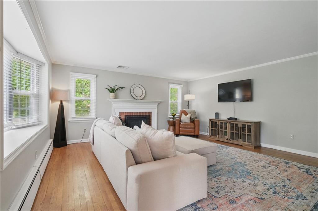 570 Richland Road Pittsburgh, PA 15228 - Photo 11 of 44 Gallery Image 11