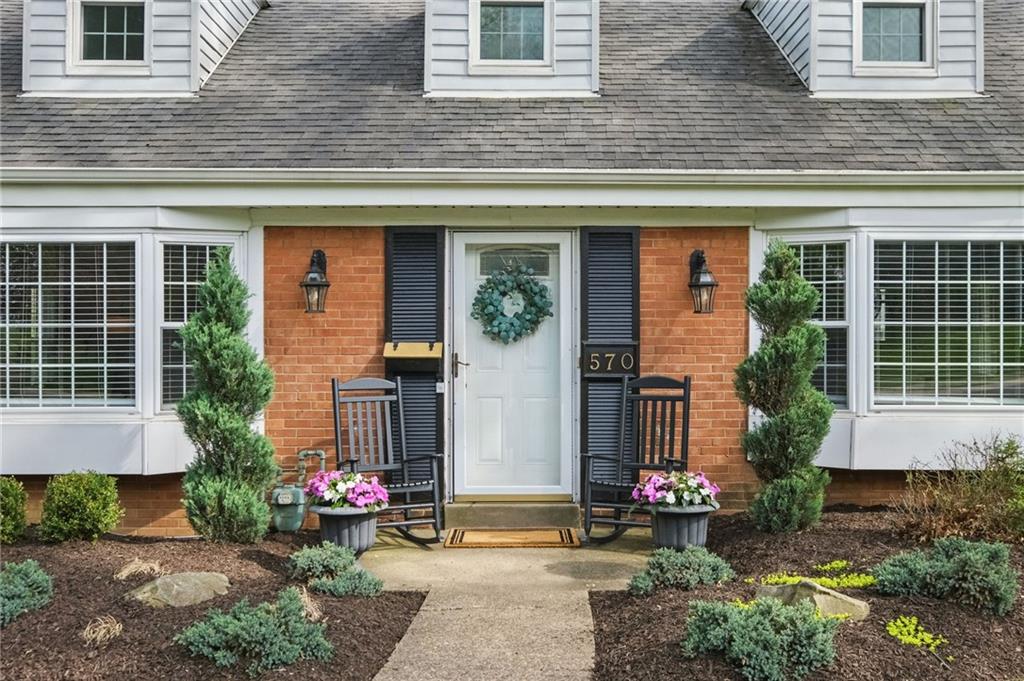 570 Richland Road Pittsburgh, PA 15228 - Photo 2 of 44 Gallery Image 2