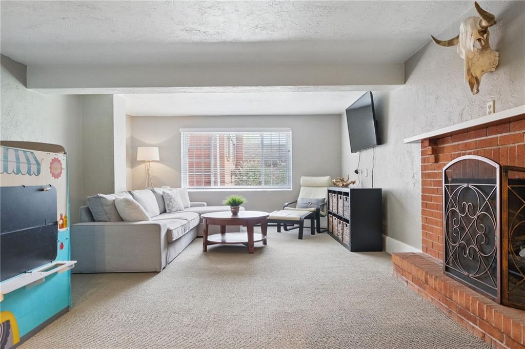 570 Richland Road Pittsburgh, PA 15228 - Photo 33 of 44 Gallery Image 33