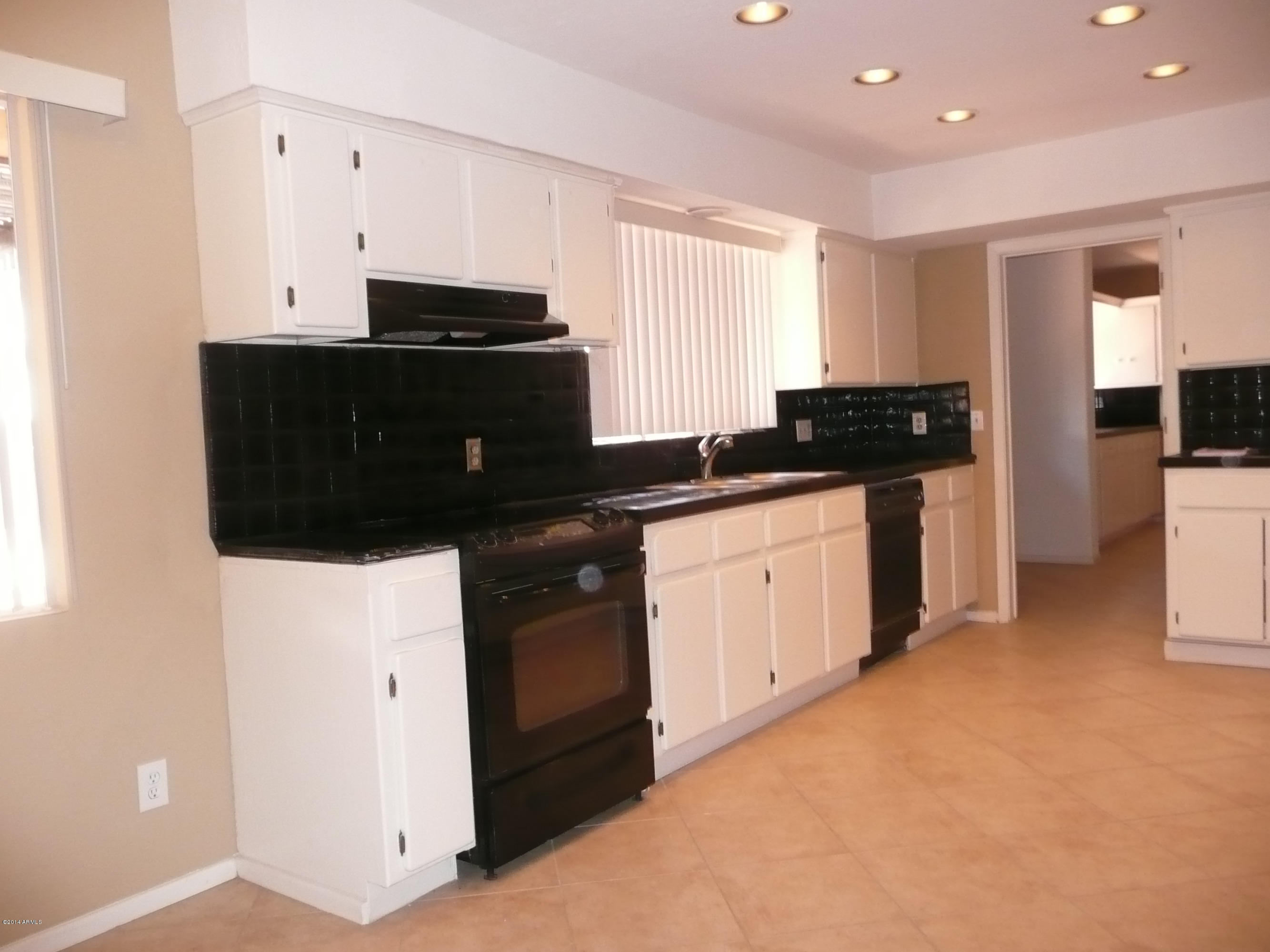 4950 East Camelback Road Phoenix, AZ 85018 - Photo 7 of 25 P1080523