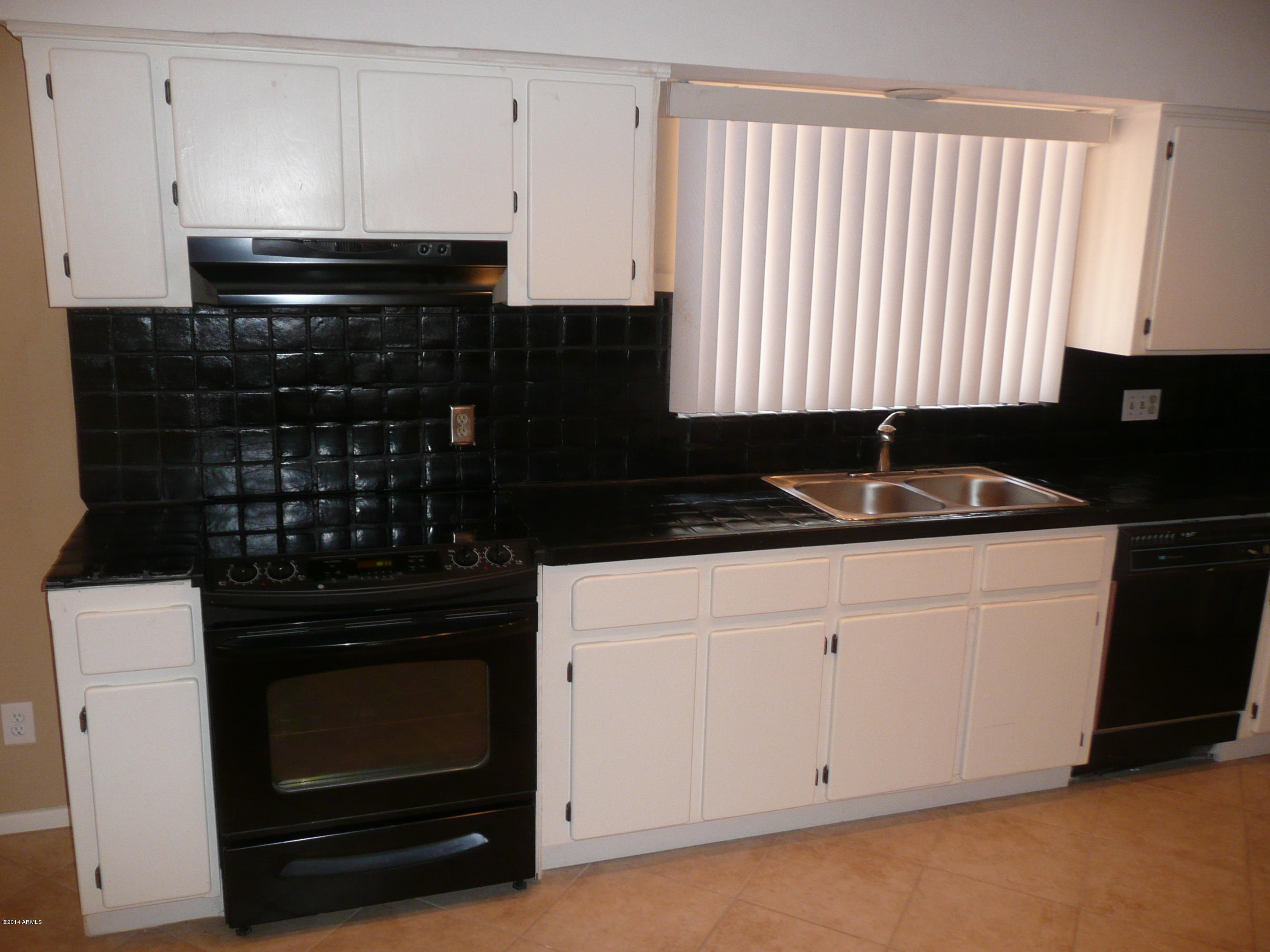 4950 East Camelback Road Phoenix, AZ 85018 - Photo 8 of 25 P1080526