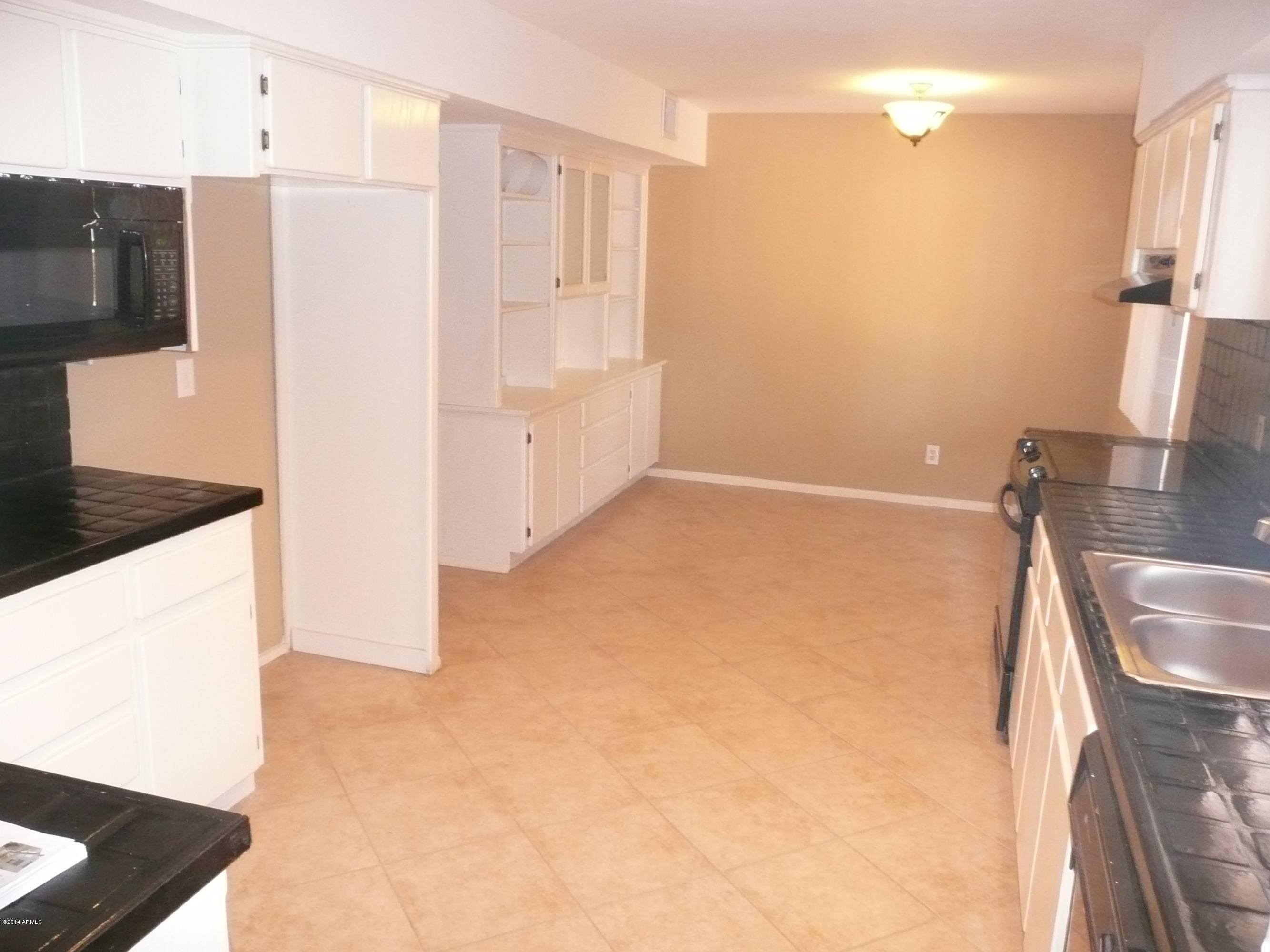 4950 East Camelback Road Phoenix, AZ 85018 - Photo 9 of 25 P1080529
