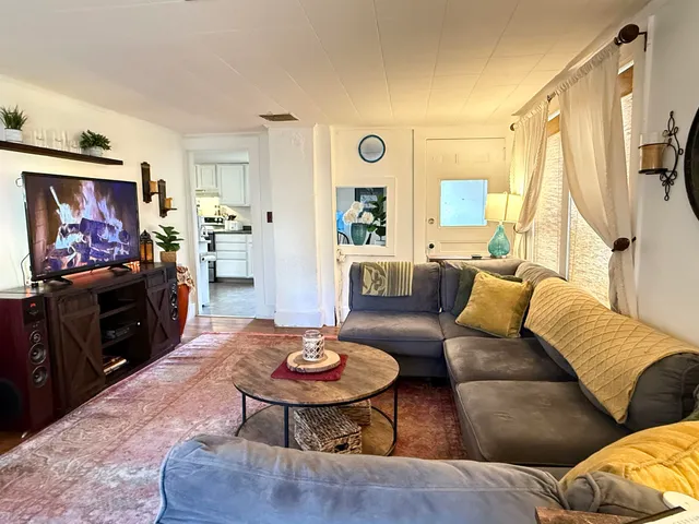 $249,000 | 662 Highway 30, Newfane, VT 05345