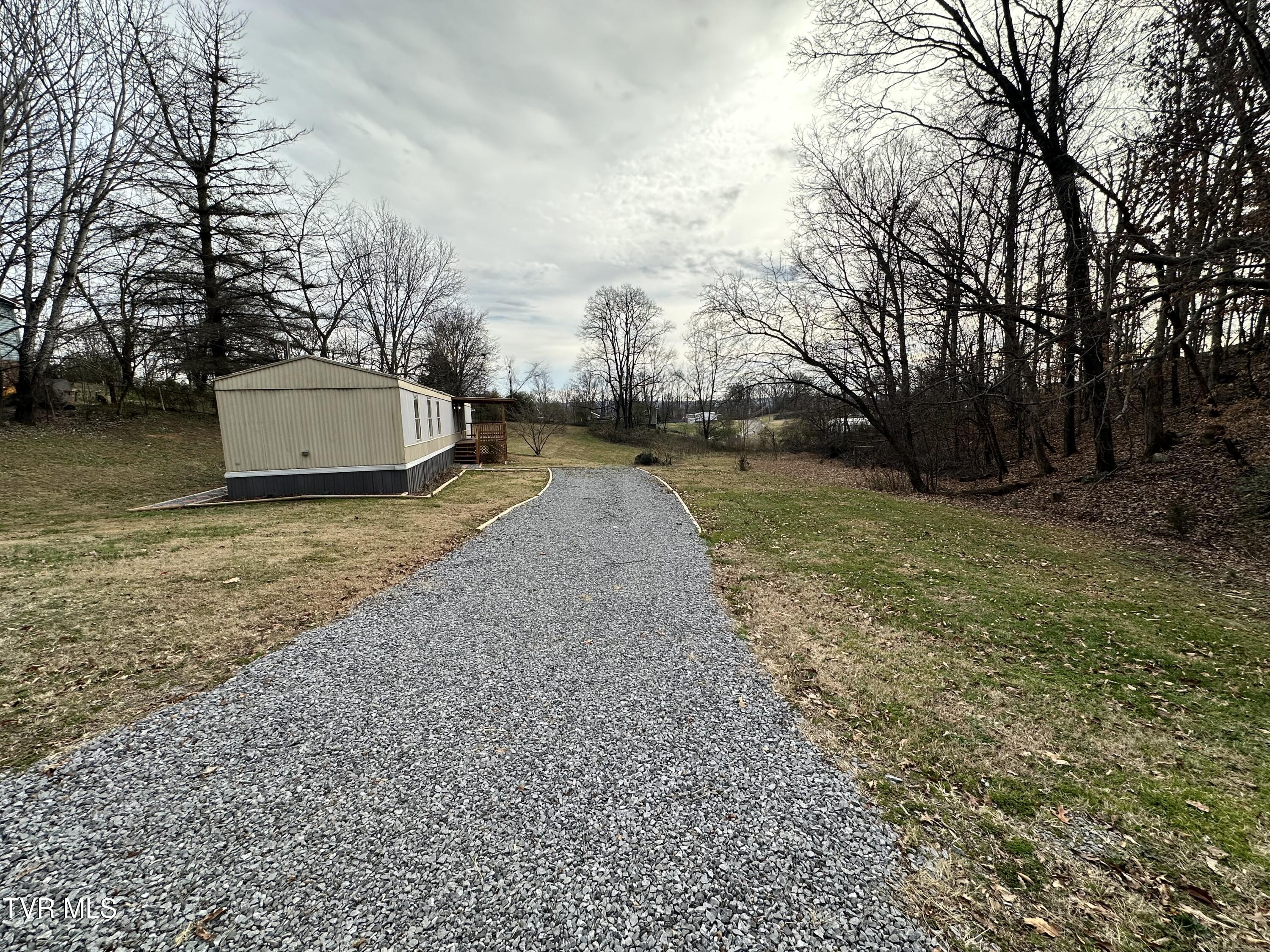 179 Austin Mill Road Rogersville, TN 37857 - Photo 4 of 17 4