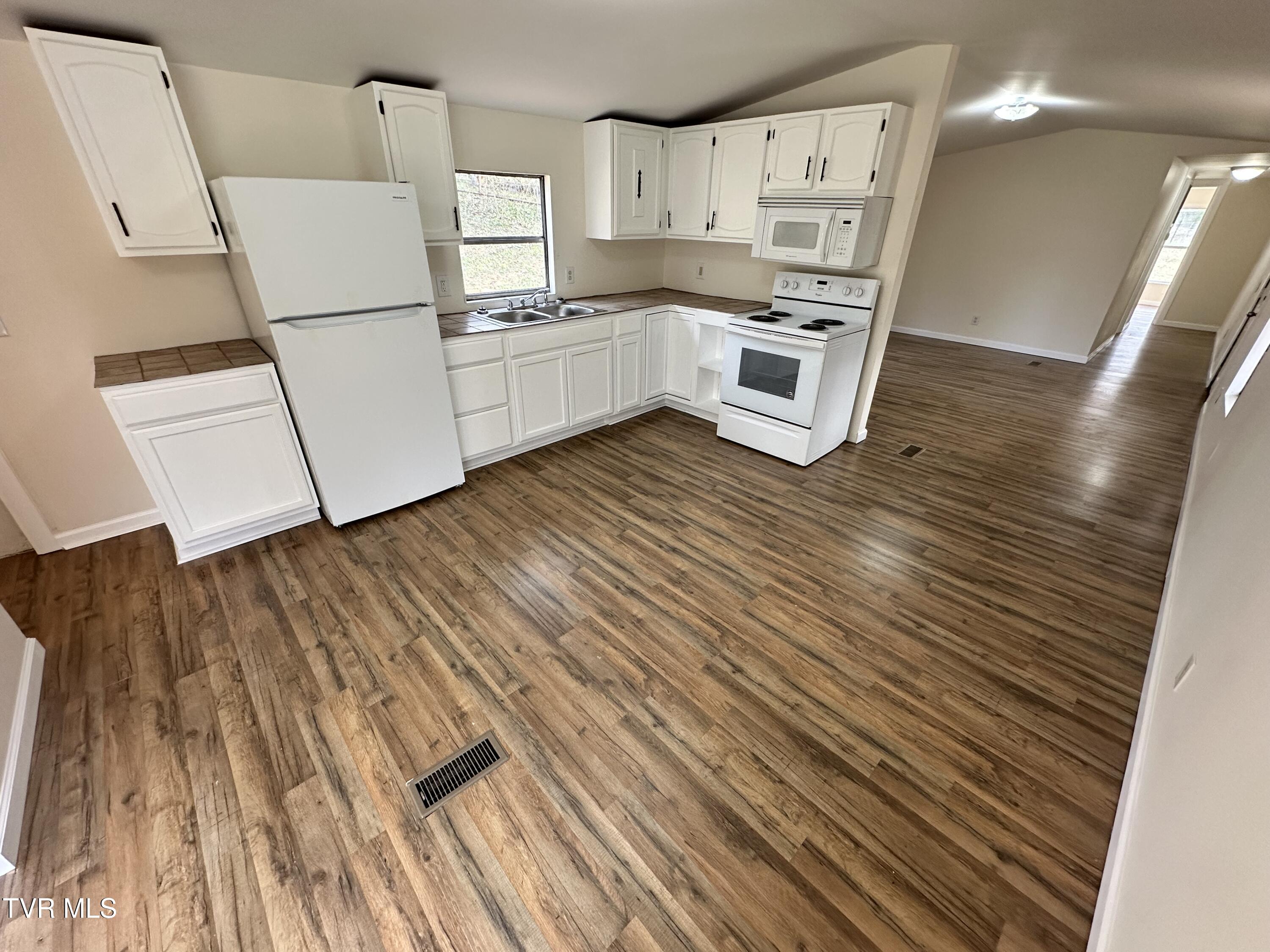 179 Austin Mill Road Rogersville, TN 37857 - Photo 6 of 17 6