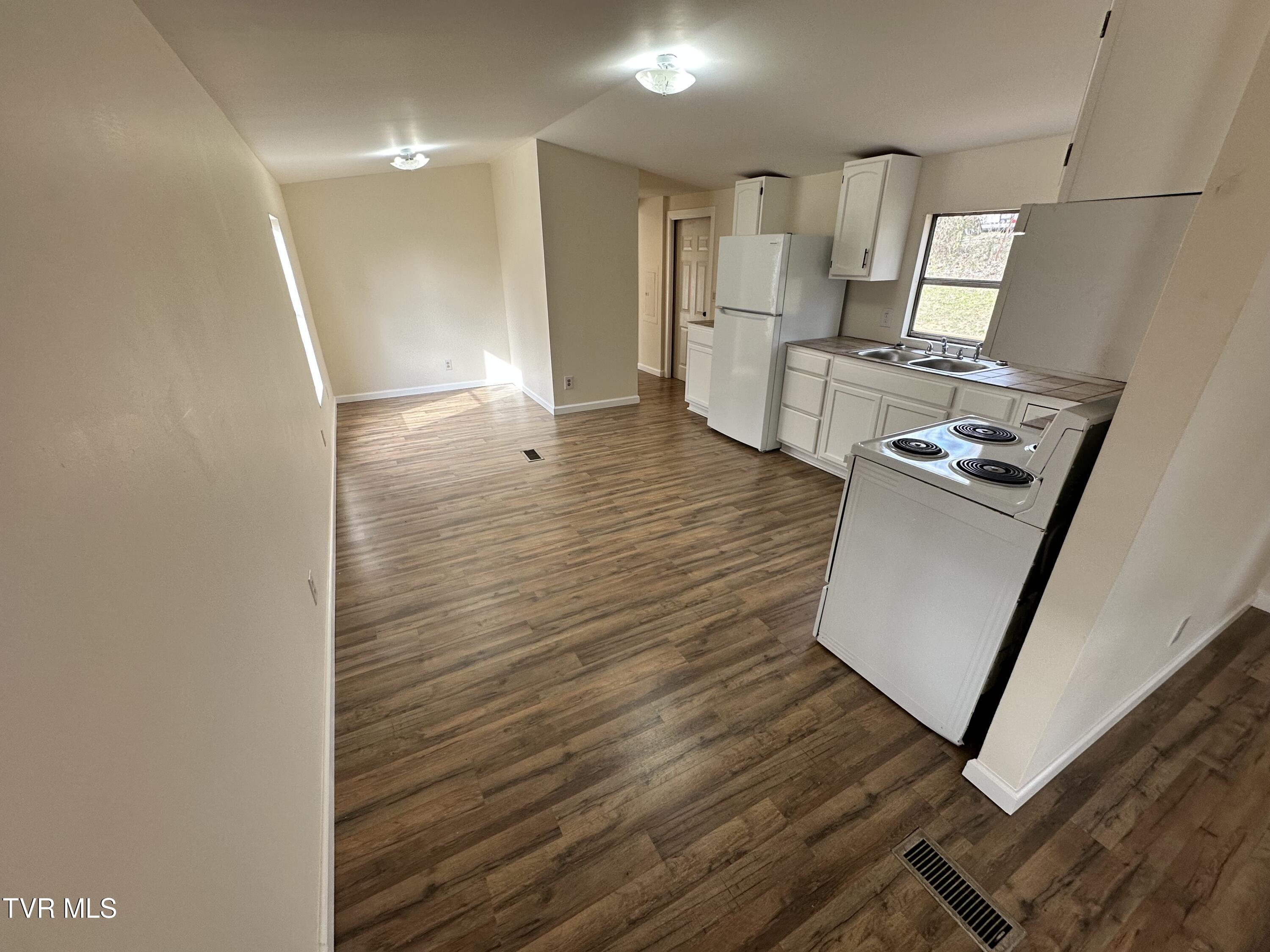 179 Austin Mill Road Rogersville, TN 37857 - Photo 7 of 17 7