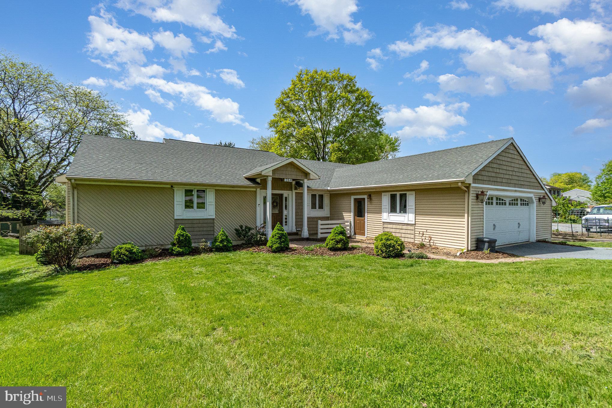 264 Old Delp Road Lancaster, PA 17601 - Photo 1 of 37 Gallery Image 1