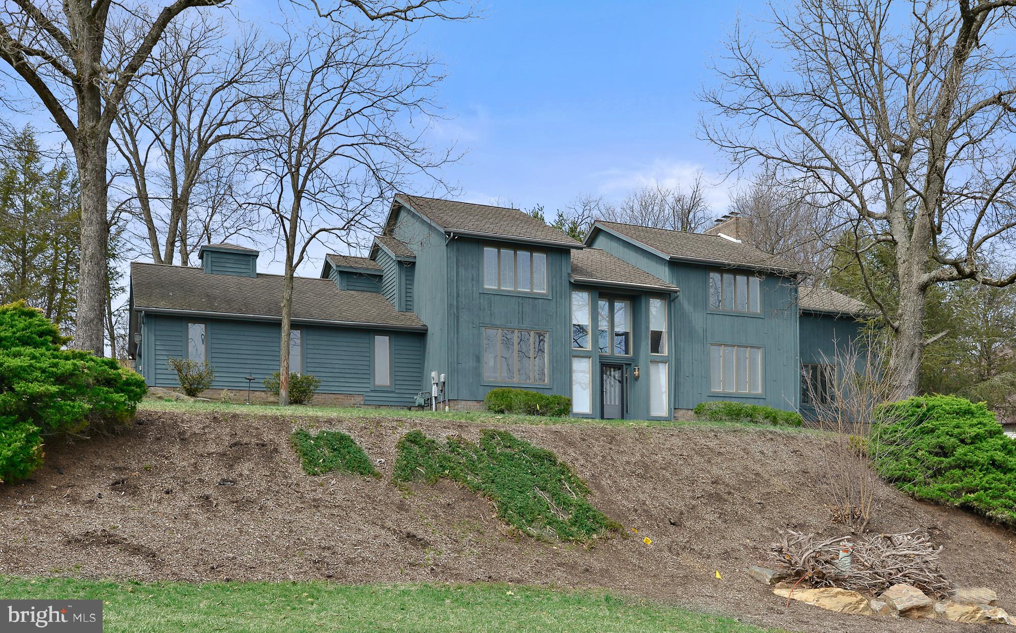 1011 Woodridge Road Red Lion, PA 17356 - Photo 1 of 44 Gallery Image 1
