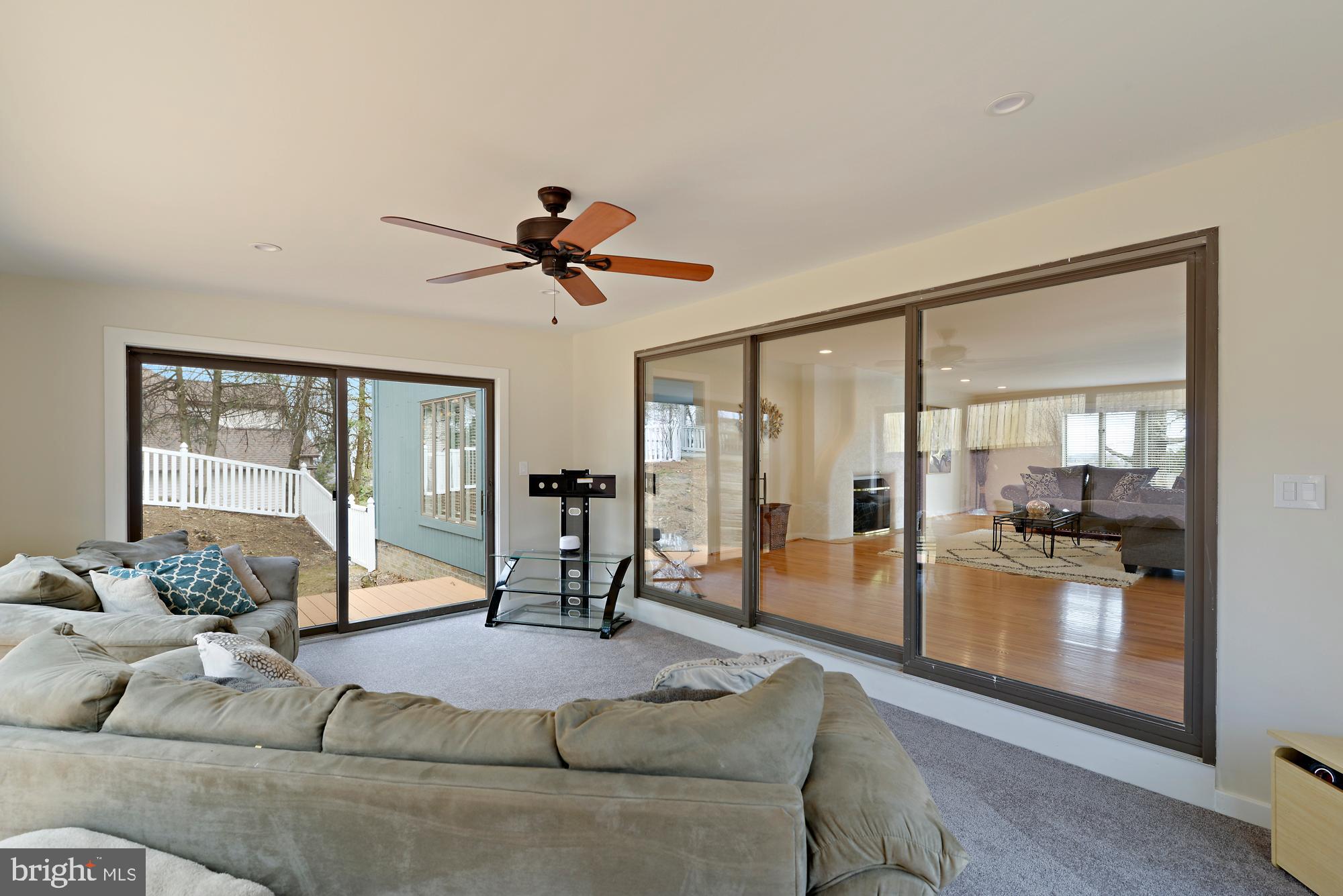 1011 Woodridge Road Red Lion, PA 17356 - Photo 17 of 44 Gallery Image 17