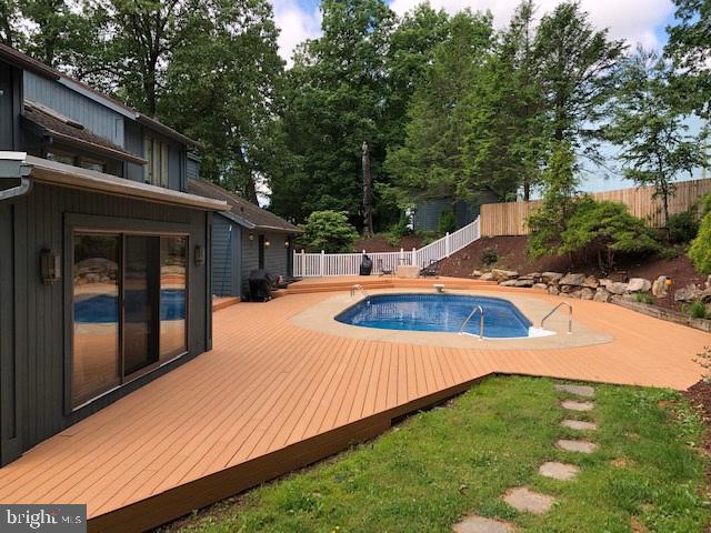 1011 Woodridge Road Red Lion, PA 17356 - Photo 37 of 44 Gallery Image 37