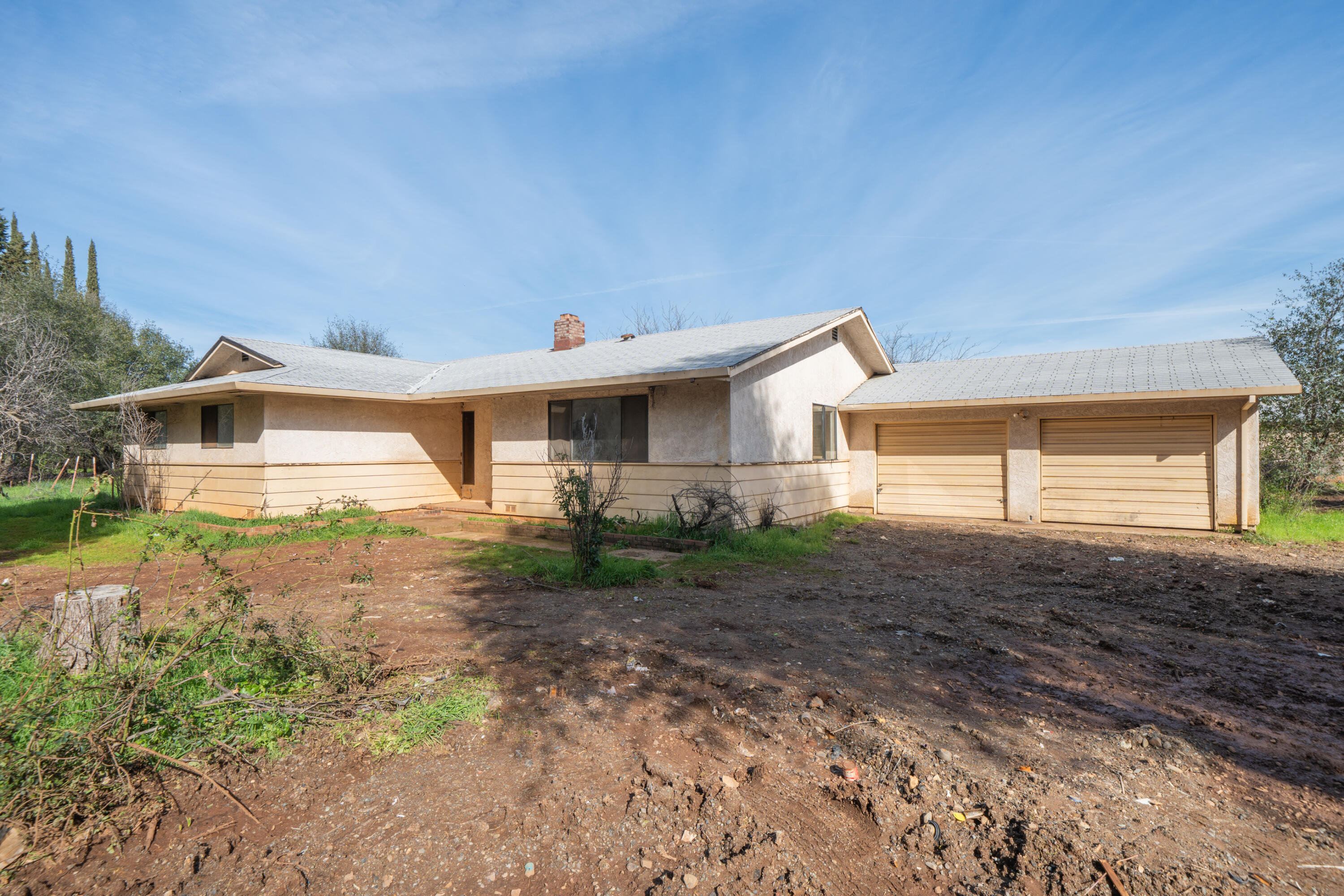 8743 Airport Road Redding, CA 96002 - Photo 2 of 39 8743 Airport Rd FRONT