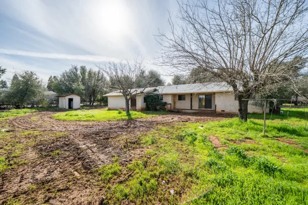 $750,000 | 8743 Airport Road, Redding, CA 96002