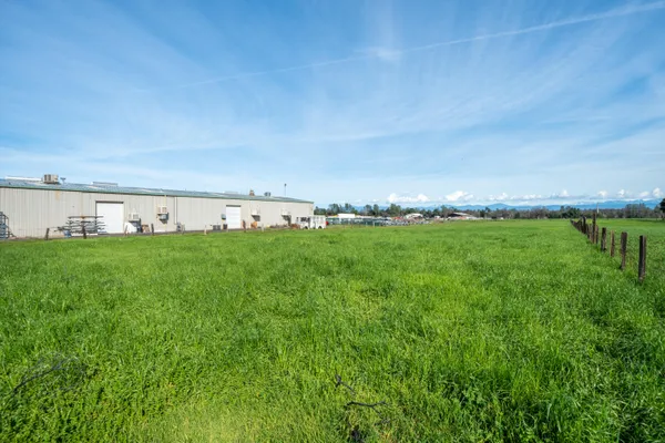 $750,000 | 8743 Airport Road, Redding, CA 96002