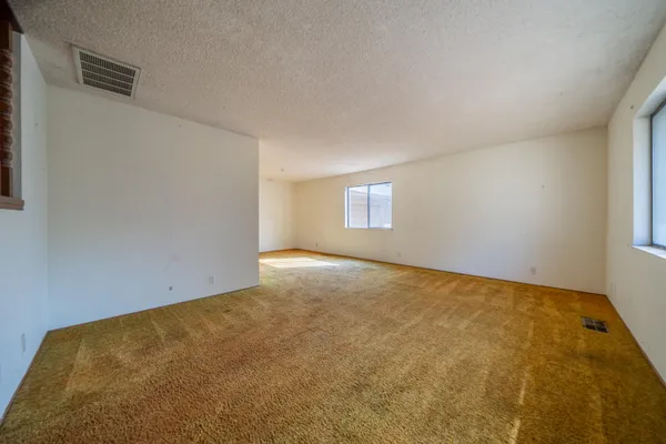 $750,000 | 8743 Airport Road, Redding, CA 96002