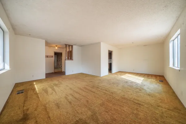 $750,000 | 8743 Airport Road, Redding, CA 96002