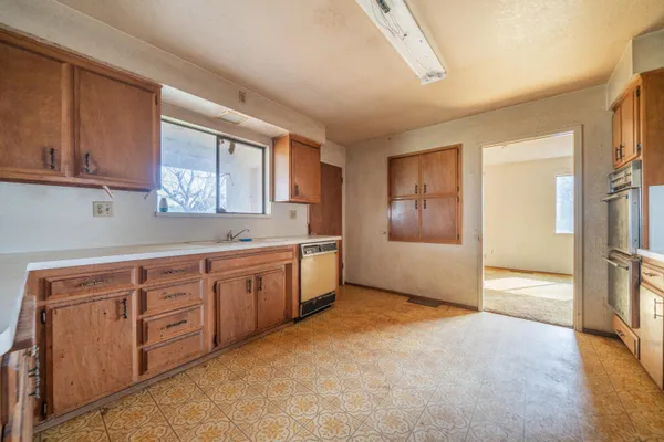 $750,000 | 8743 Airport Road, Redding, CA 96002