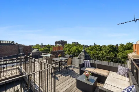 $1,049,000 | 320 Commonwealth Avenue, Unit 41, Boston, MA 02115