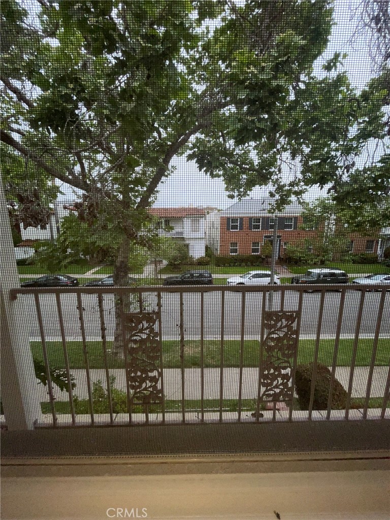 135 Canon Drive Beverly Hills, CA 90212 - Photo 24 of 42