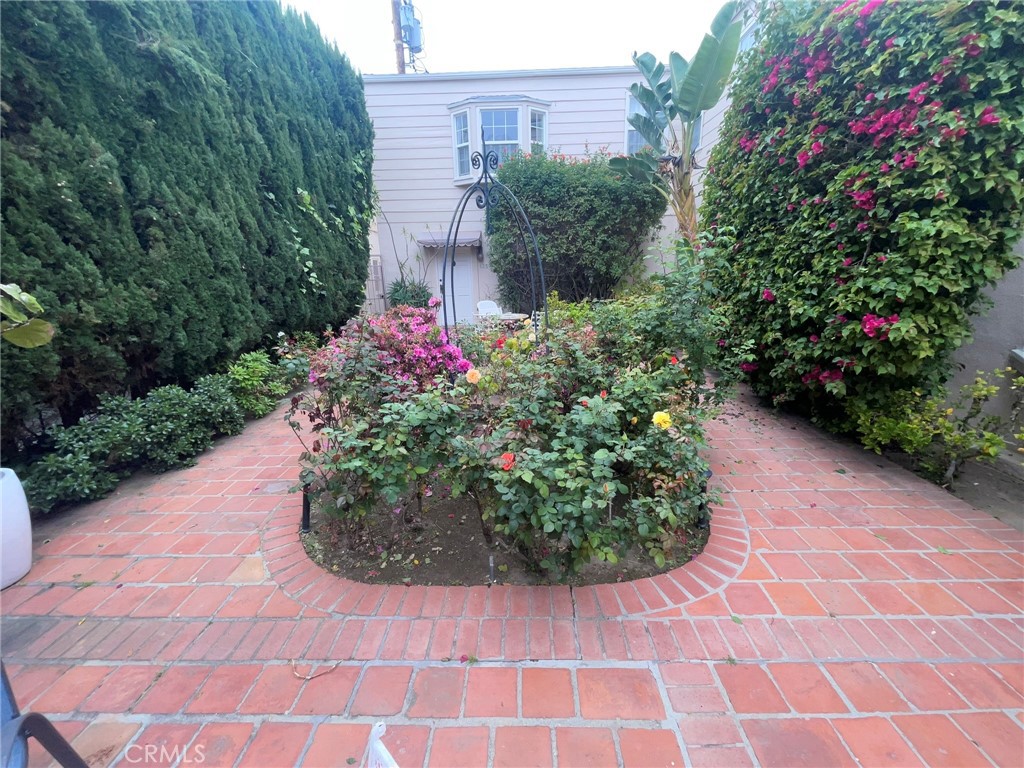 135 Canon Drive Beverly Hills, CA 90212 - Photo 36 of 42