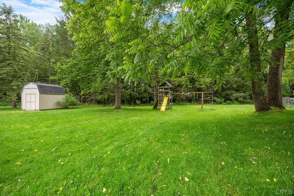8103 Princess Path Clay, NY 13090 - Photo 28 of 29