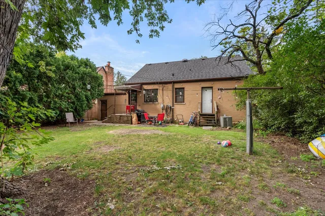 $424,900 | 39 North 5th Avenue, Des Plaines, IL 60016