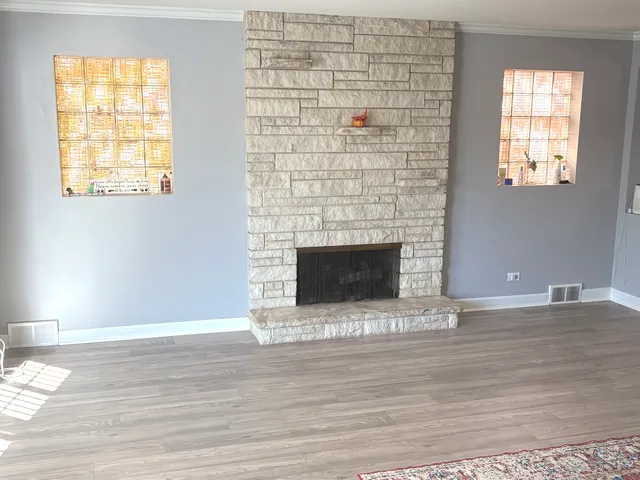 $424,900 | 39 North 5th Avenue, Des Plaines, IL 60016