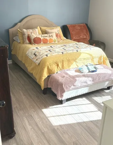 $424,900 | 39 North 5th Avenue, Des Plaines, IL 60016