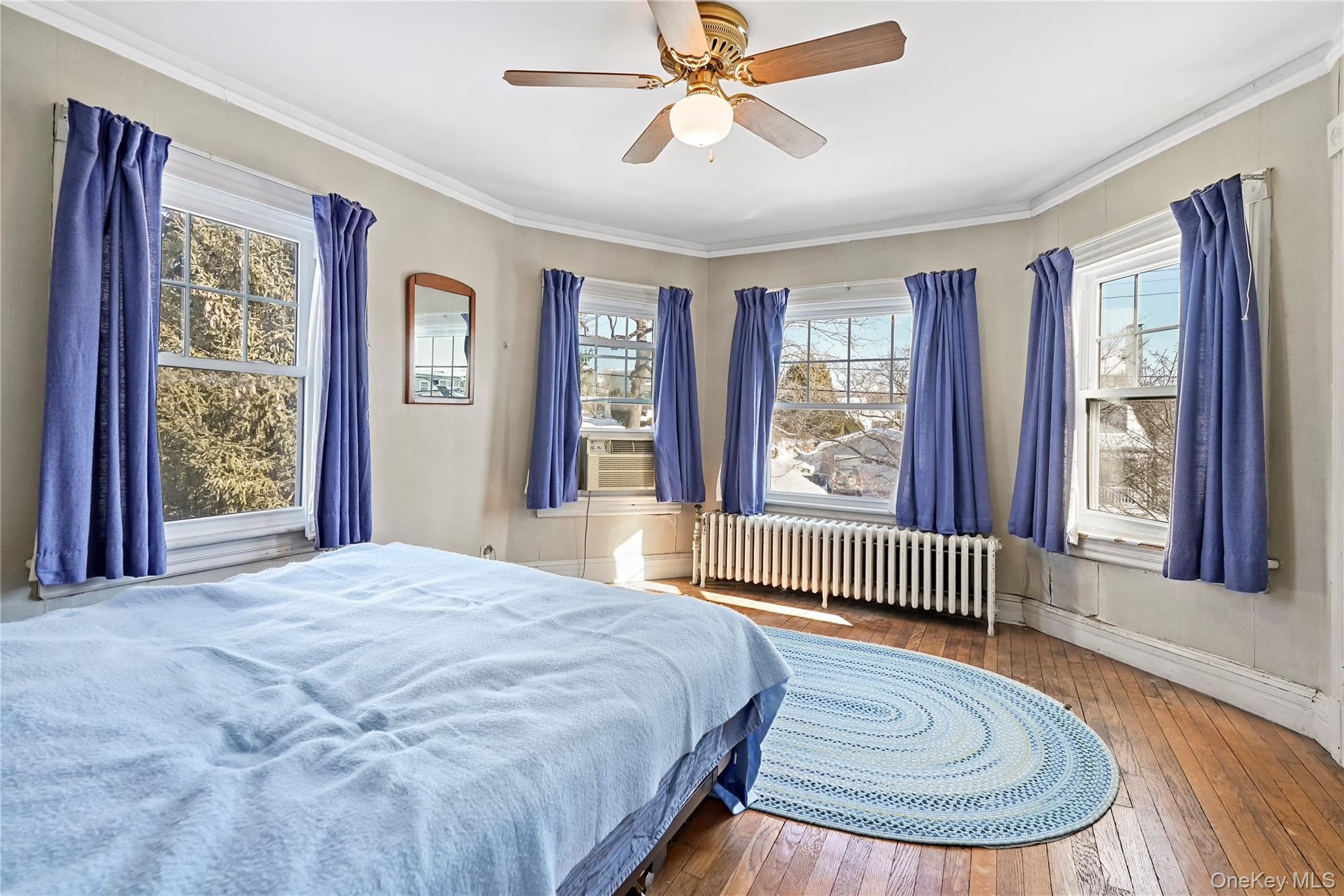 503 Second Avenue Pelham, NY 10803 - Photo 12 of 39 Primary bedroom (street facing)