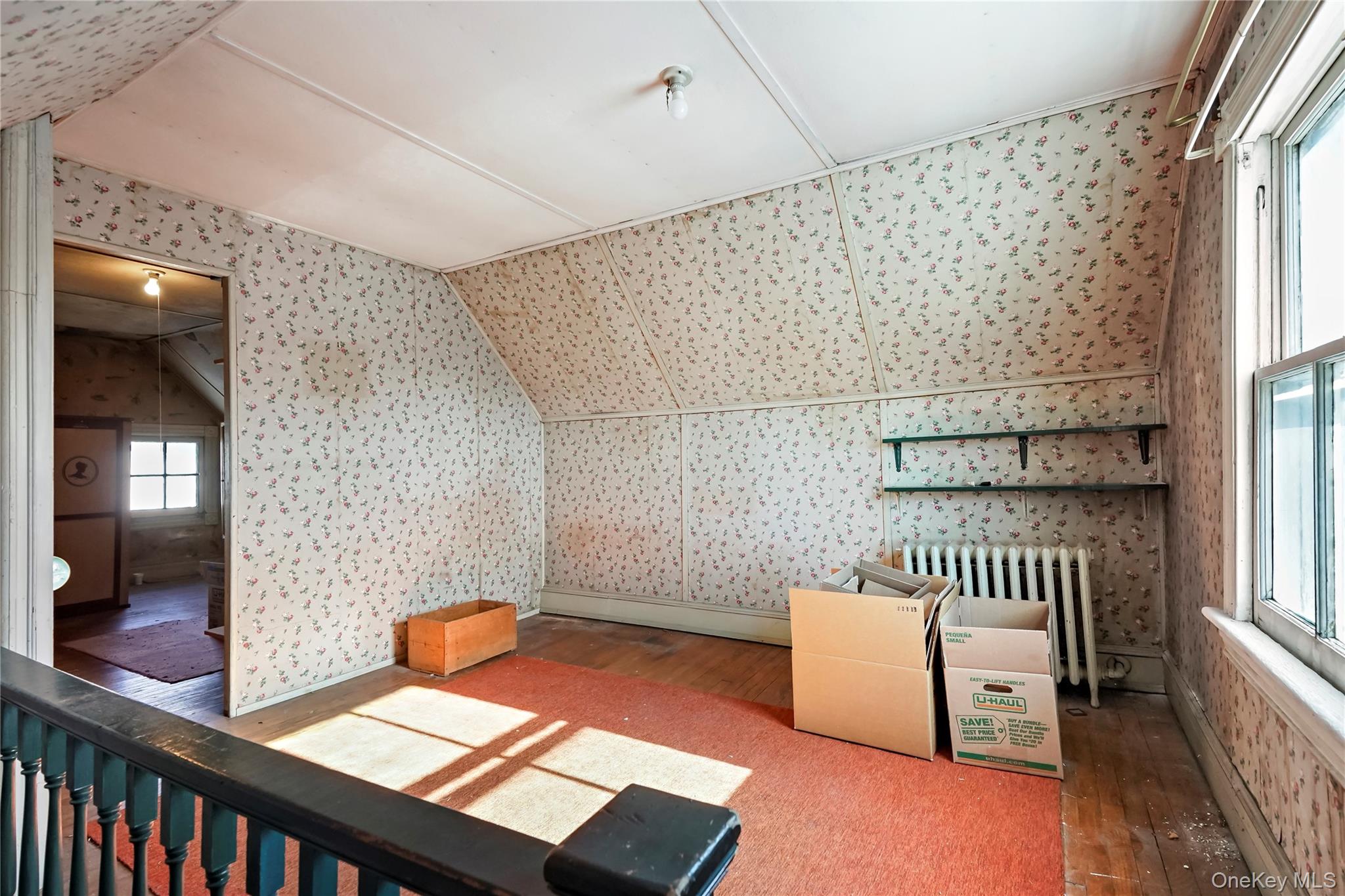 503 Second Avenue Pelham, NY 10803 - Photo 16 of 39 Room on 3rd level (has heat and ac)