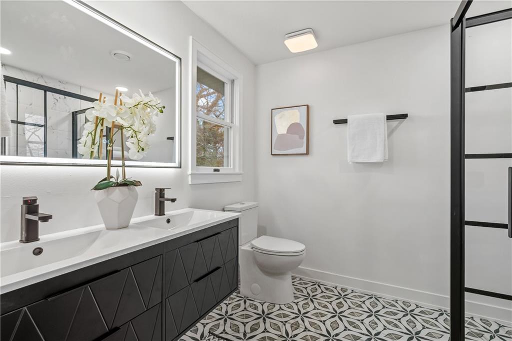 107 Marlboro Road Pittsburgh, PA 15238 - Photo 29 of 45 a bathroom with a sink and a mirror