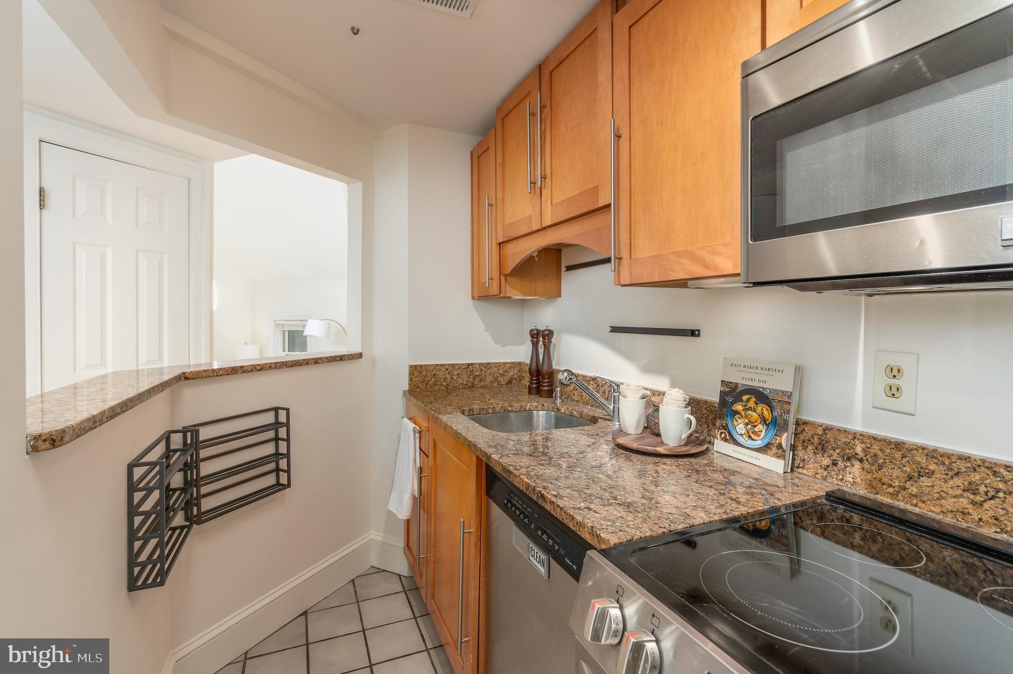 350 9th Street Southeast, Unit 26 Washington, DC 20003 - Photo 16 of 34