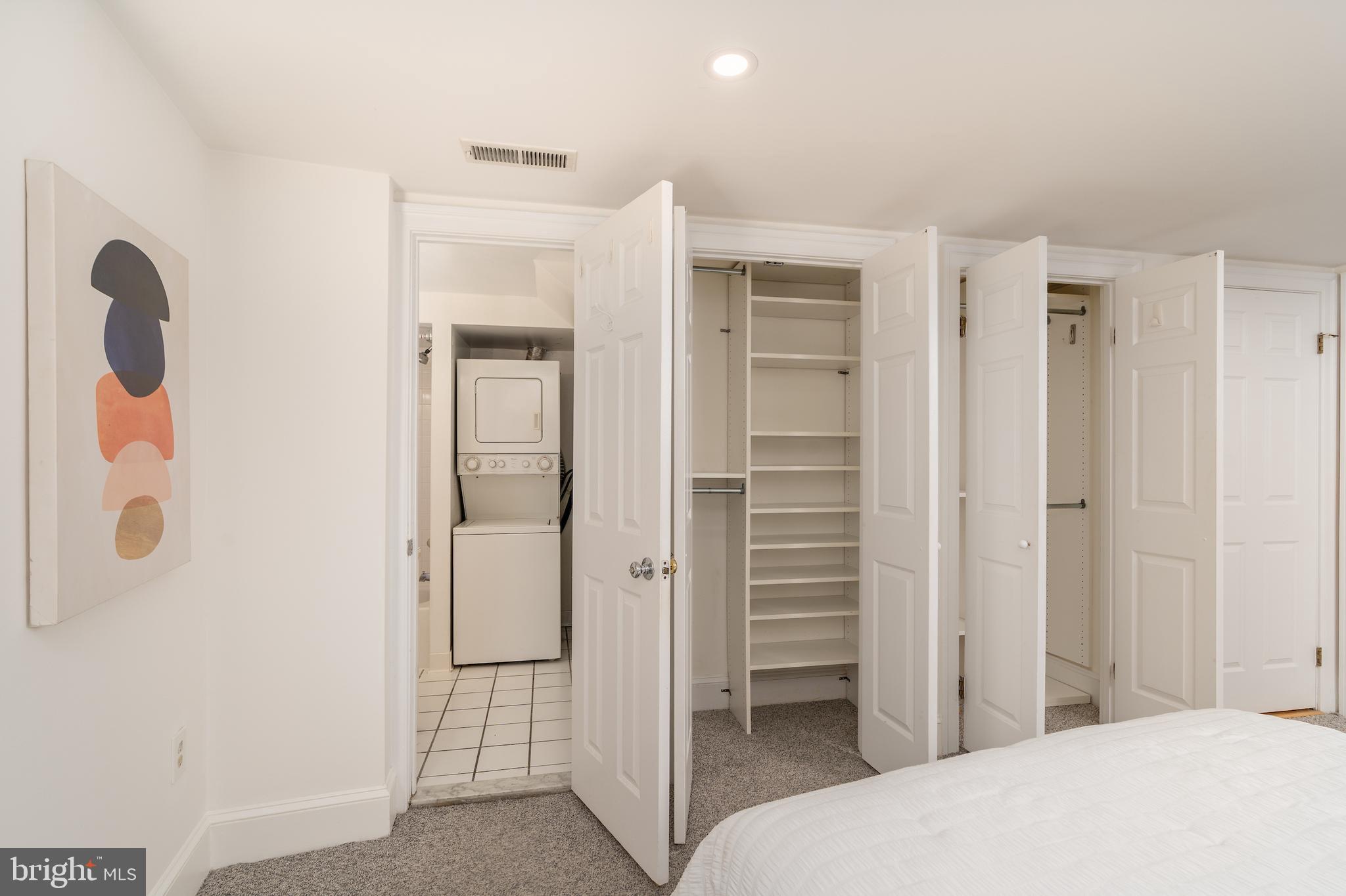 350 9th Street Southeast, Unit 26 Washington, DC 20003 - Photo 20 of 34