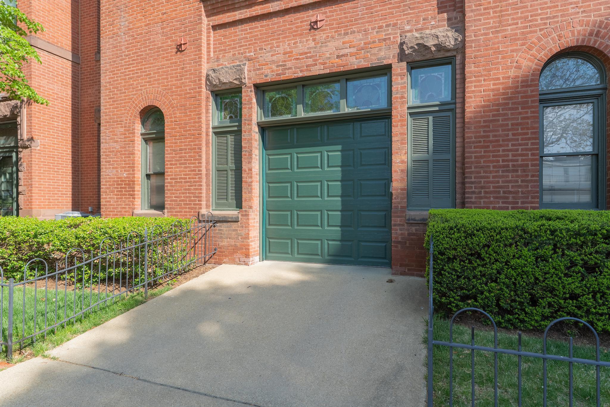 350 9th Street Southeast, Unit 26 Washington, DC 20003 - Photo 32 of 34 Garage parking