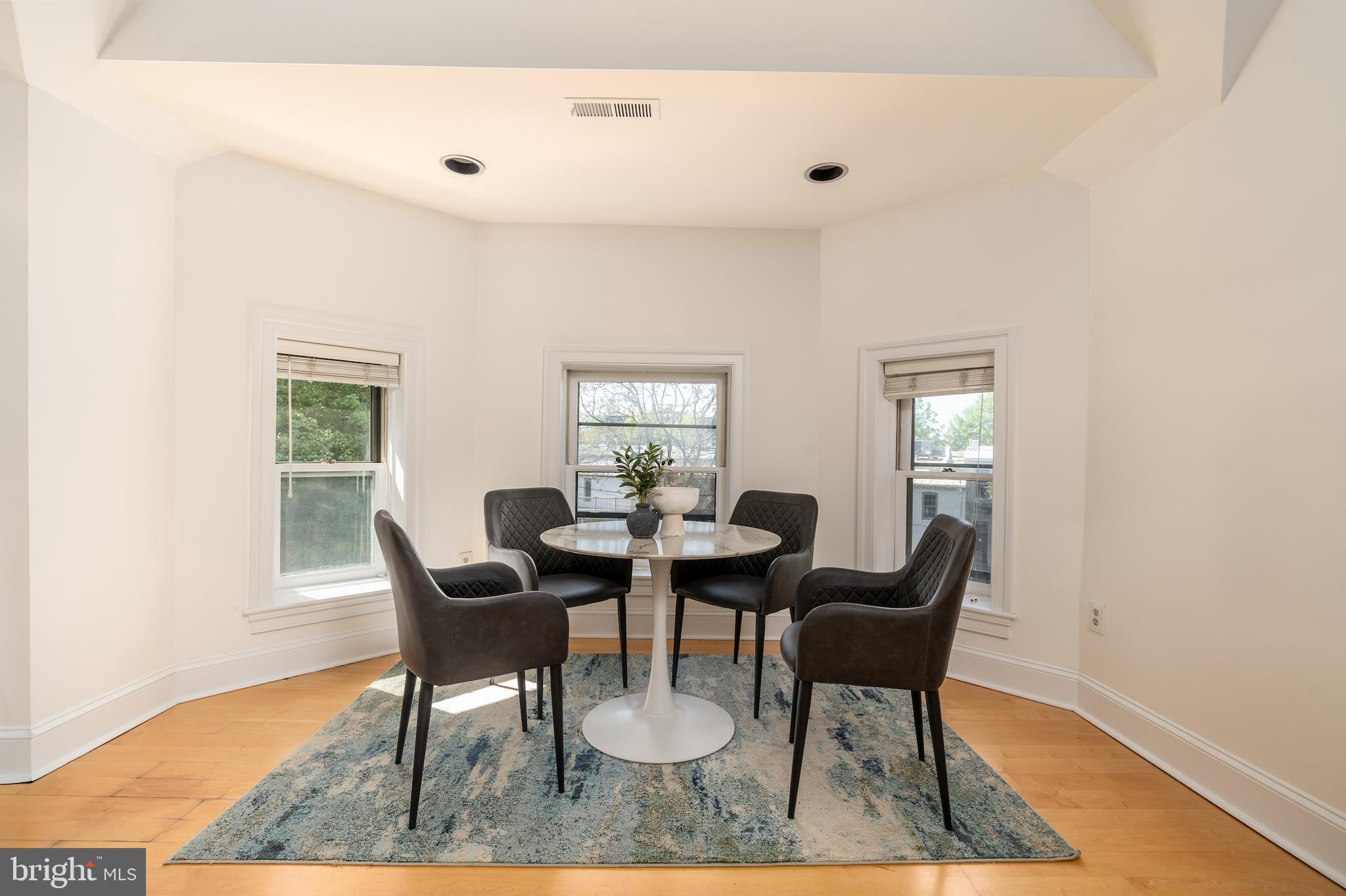 350 9th Street Southeast, Unit 26 Washington, DC 20003 - Photo 6 of 34