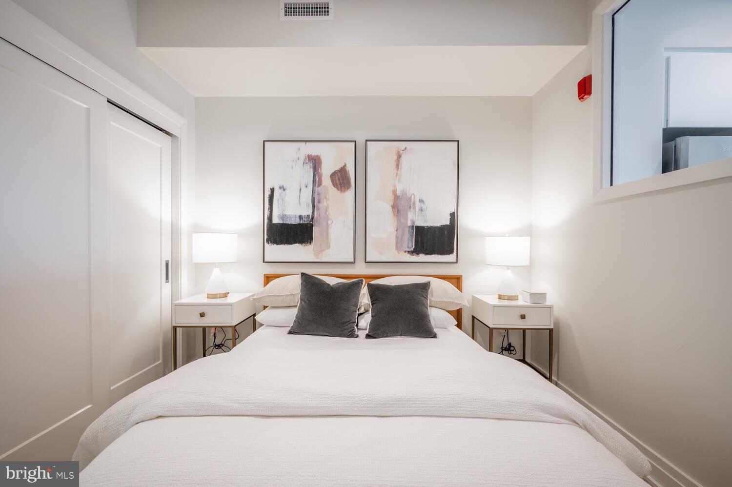 923 V Street Northwest, Unit 403 Washington, DC 20001 - Photo 13 of 18