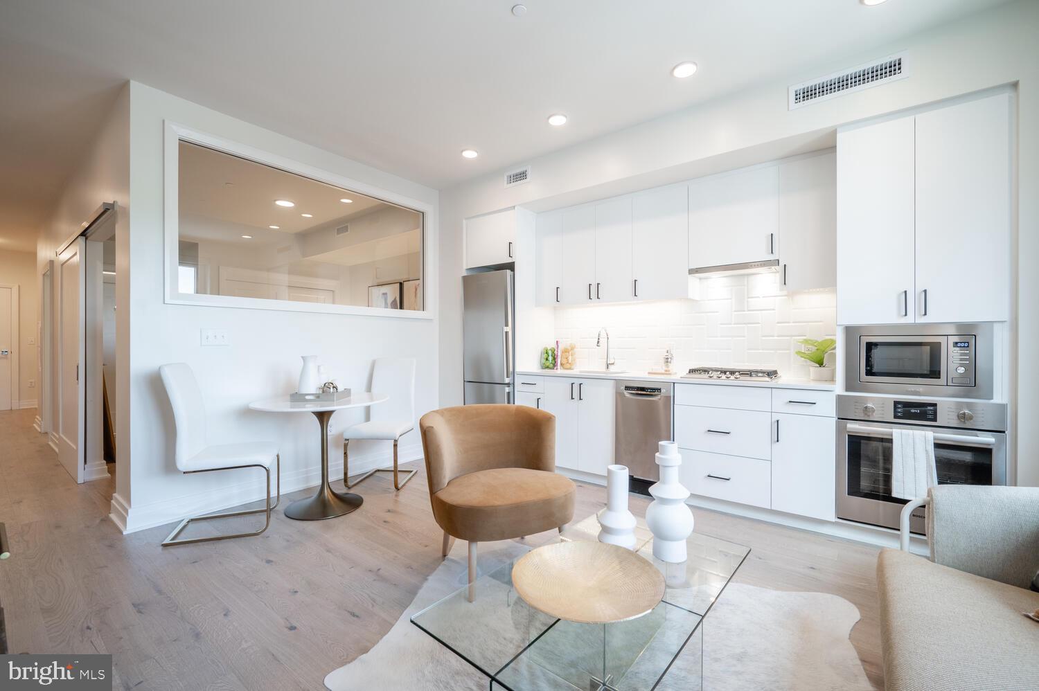 923 V Street Northwest, Unit 403 Washington, DC 20001 - Photo 5 of 18