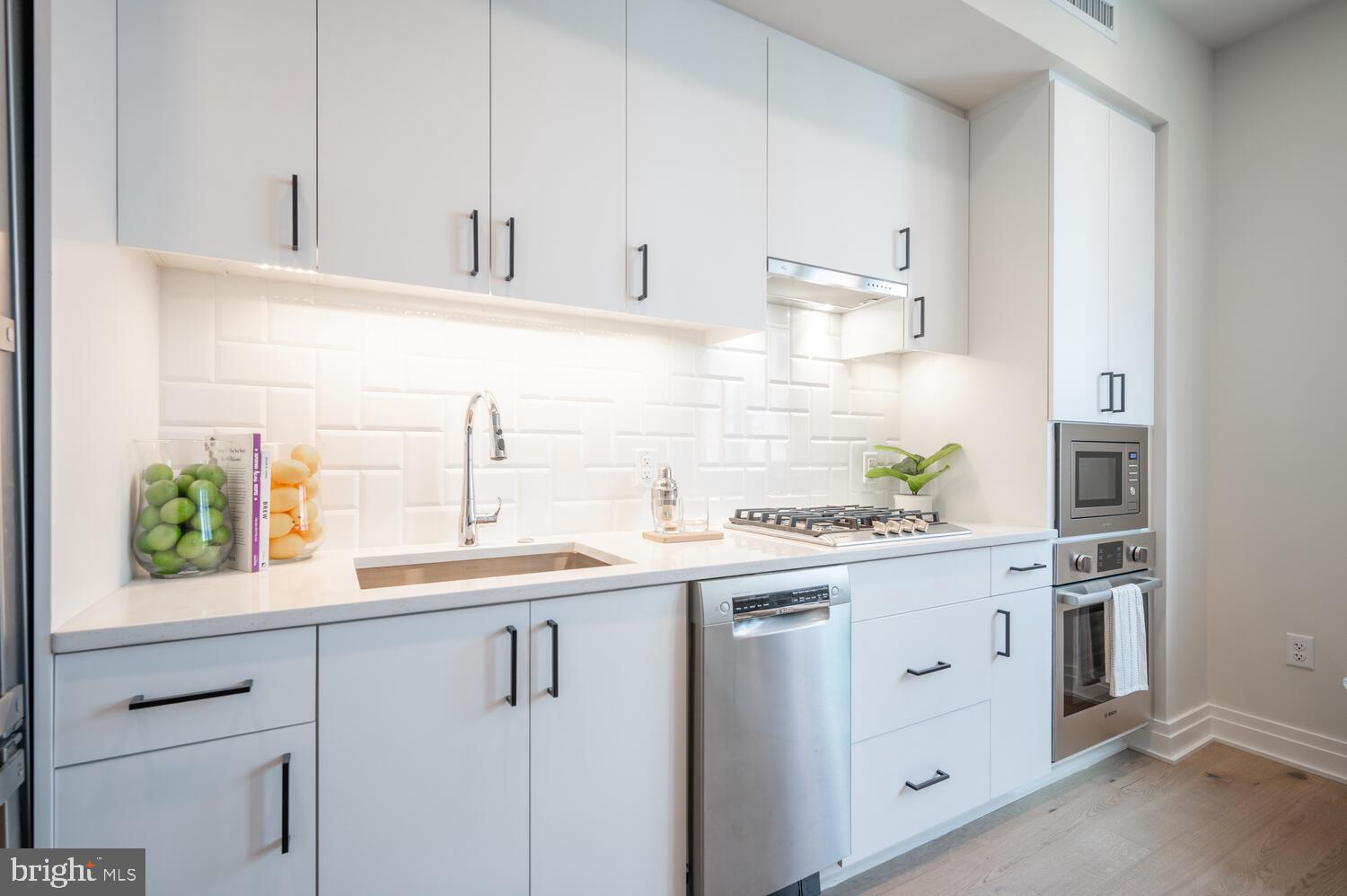 923 V Street Northwest, Unit 403 Washington, DC 20001 - Photo 10 of 18