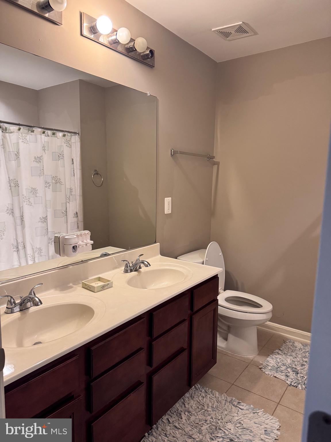 42253 Dean Chapel Square Chantilly, VA 20152 - Photo 12 of 21
