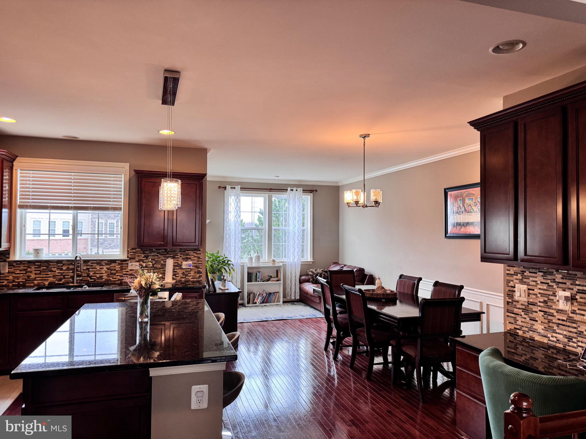 42253 Dean Chapel Square Chantilly, VA 20152 - Photo 5 of 21