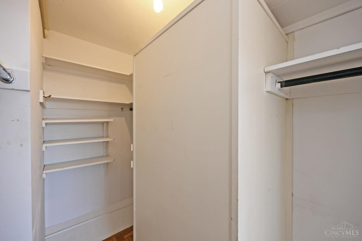 2324 Madison Road, Unit 602 Cincinnati, OH 45208 - Photo 24 of 39 Gallery Image 24