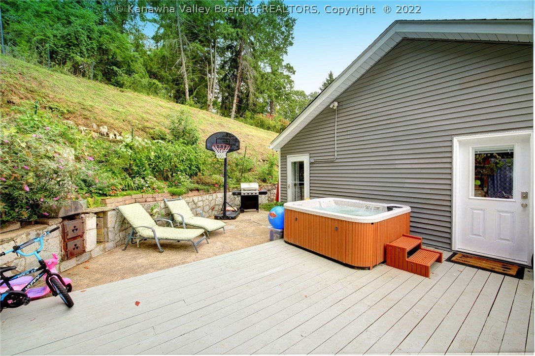 156 Stricker Road Charleston, WV 25314 - Photo 42 of 44 Gallery Image 42