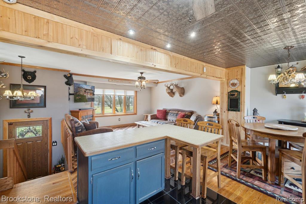 8247 Barden Road Davison, MI 48423 - Photo 10 of 48