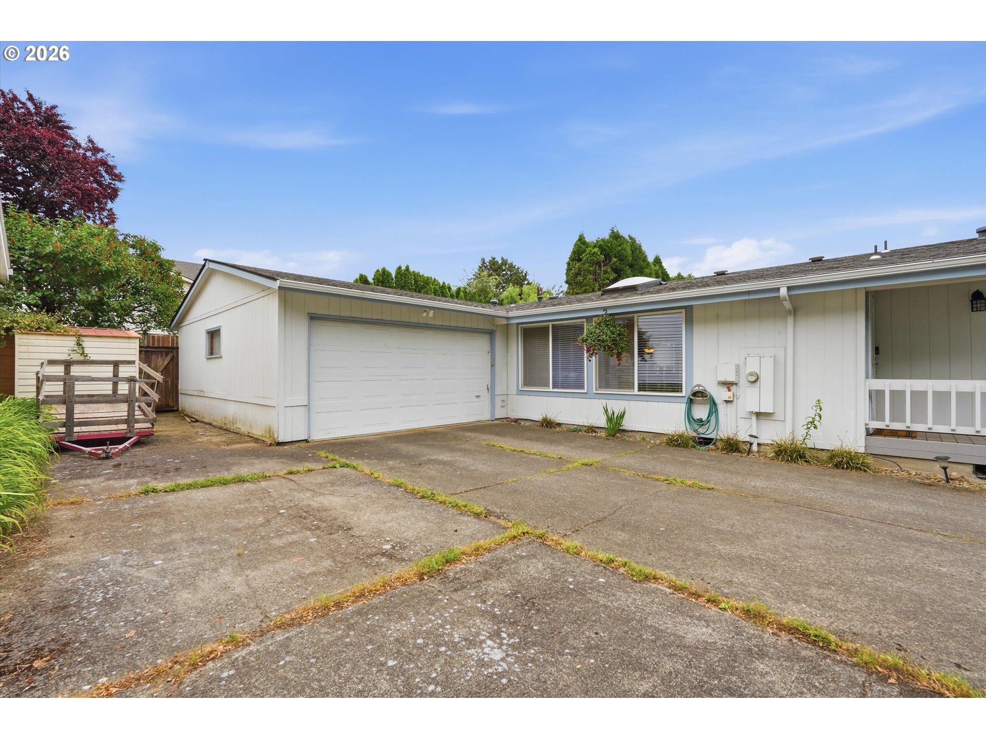 1494 Southeast Maple Loop Gresham, OR 97080 - Photo 4 of 36