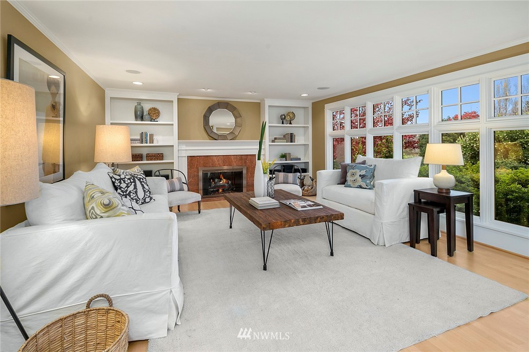 5400 Northeast Windermere Road Seattle, WA 98105 - Photo 3 of 19 Gallery Image 3