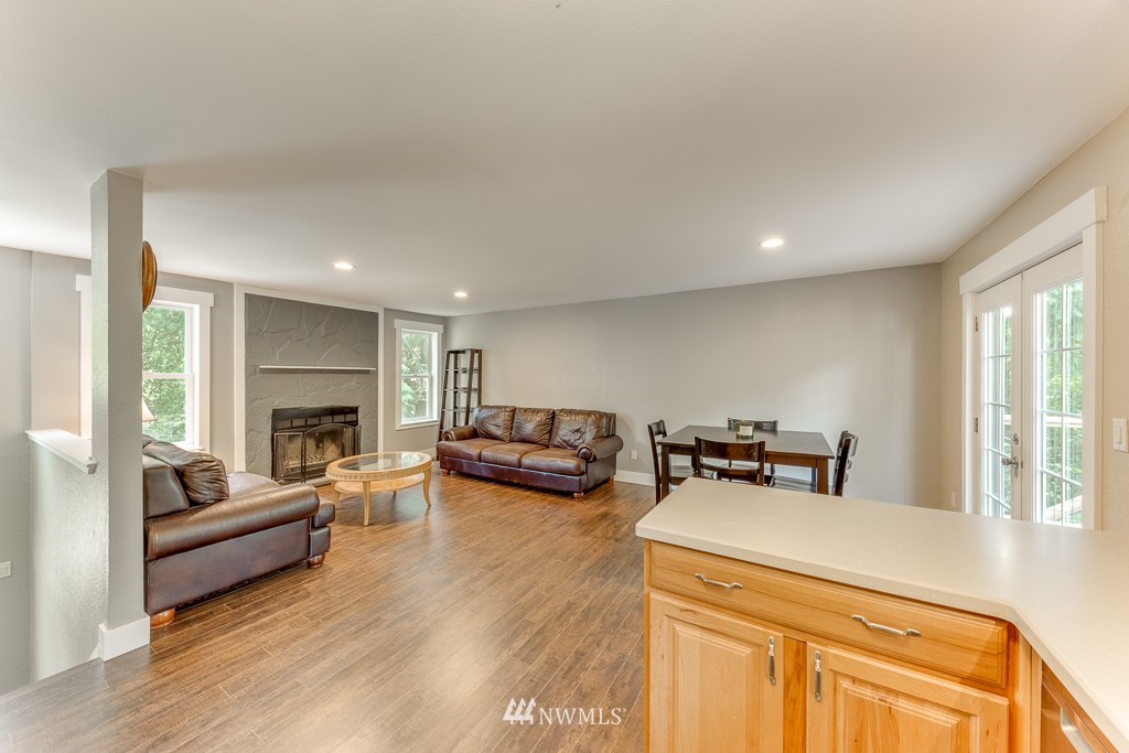 22632 20th Avenue Southeast Bothell, WA 98021 - Photo 9 of 25
